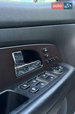 Внедорожник / Кроссовер SsangYong Rexton 2013 в 