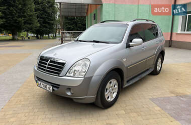 Позашляховик / Кросовер SsangYong Rexton 2008 в 