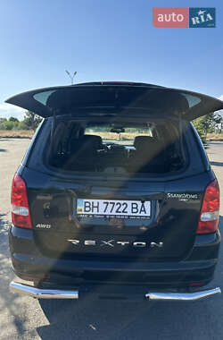 Внедорожник / Кроссовер SsangYong Rexton 2011 в 