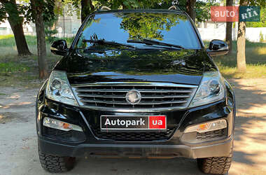 Позашляховик / Кросовер SsangYong Rexton 2013 в 