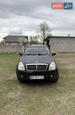 Позашляховик / Кросовер SsangYong Rexton 2008 в 