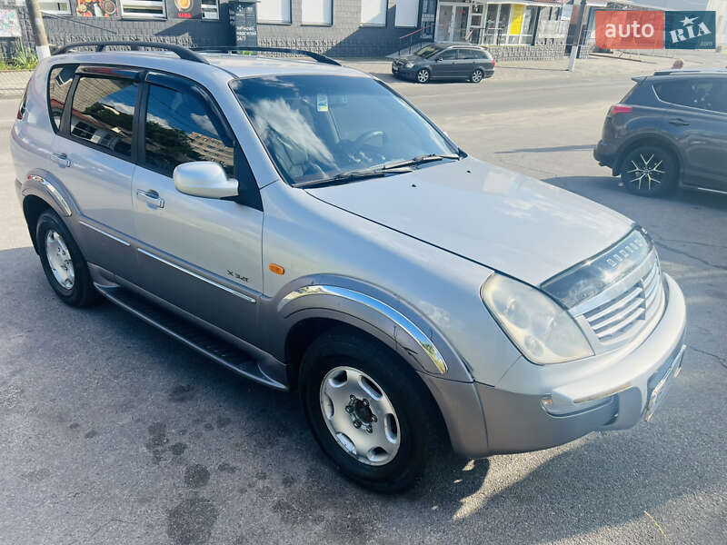 Внедорожник / Кроссовер SsangYong Rexton 2005 в Виннице