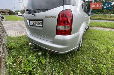 Внедорожник / Кроссовер SsangYong Rexton 2012 в 