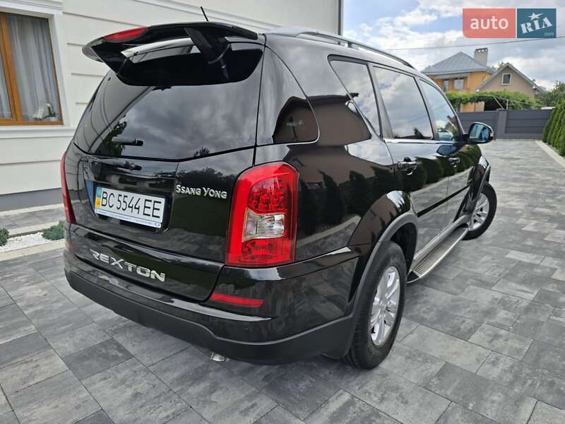 Внедорожник / Кроссовер SsangYong Rexton 2013 в Ивано-Франковске