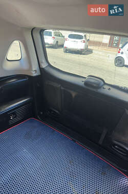 Внедорожник / Кроссовер SsangYong Rexton 2012 в 