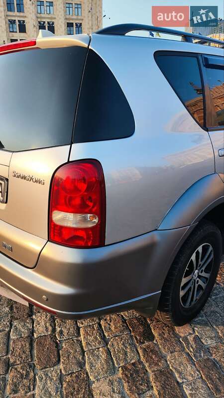 Позашляховик / Кросовер SsangYong Rexton 2007 в Харкові