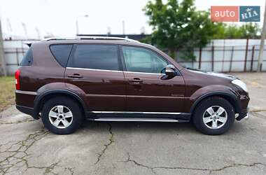Внедорожник / Кроссовер SsangYong Rexton 2013 в 