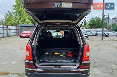 Внедорожник / Кроссовер SsangYong Rexton 2013 в 
