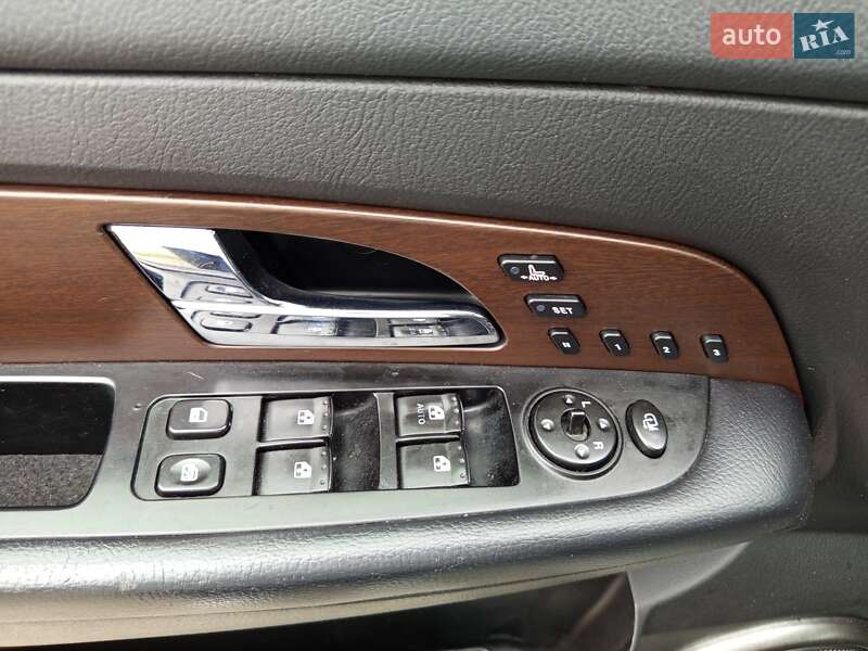 Позашляховик / Кросовер SsangYong Rexton 2013 в Києві