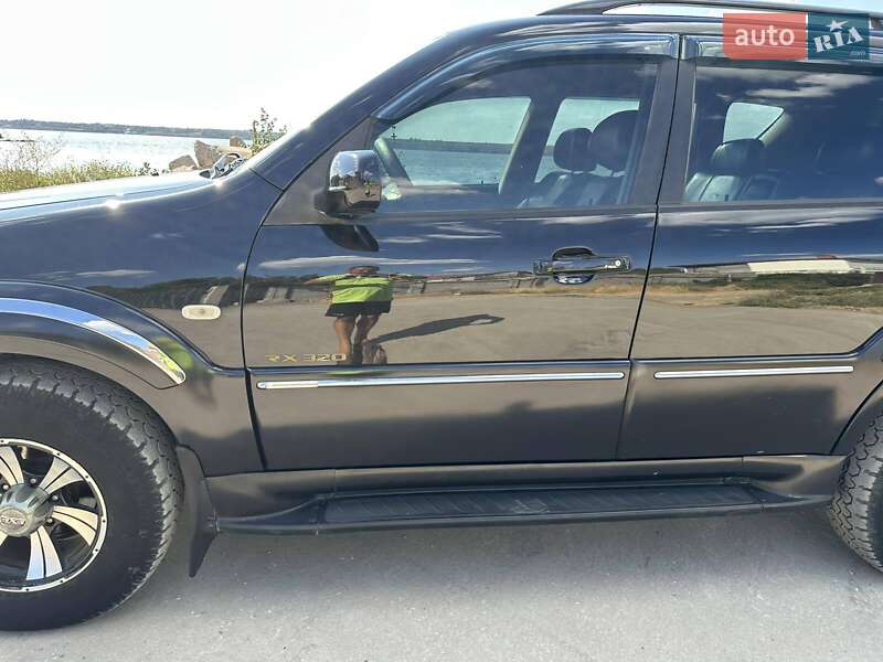 Позашляховик / Кросовер SsangYong Rexton 2006 в Миколаєві