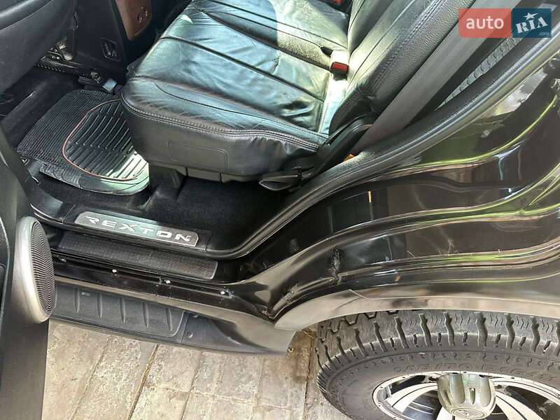 Позашляховик / Кросовер SsangYong Rexton 2006 в Миколаєві