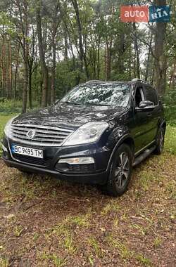 Позашляховик / Кросовер SsangYong Rexton 2015 в 