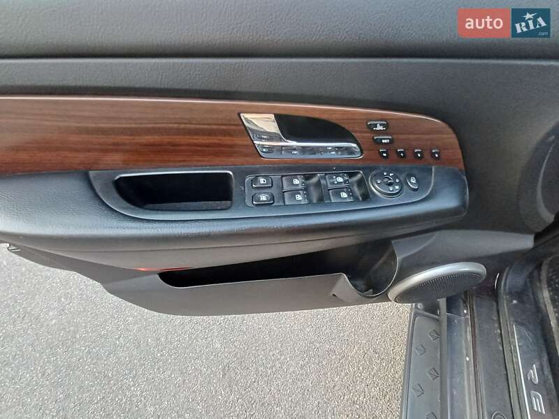 Внедорожник / Кроссовер SsangYong Rexton 2007 в Киеве