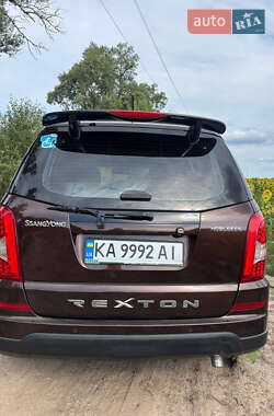 Позашляховик / Кросовер SsangYong Rexton 2013 в 