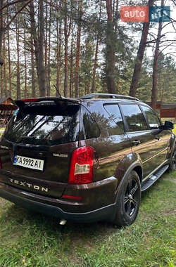 Позашляховик / Кросовер SsangYong Rexton 2013 в 
