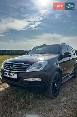 Позашляховик / Кросовер SsangYong Rexton 2013 в 