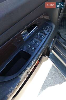 Внедорожник / Кроссовер SsangYong Rexton 2008 в 