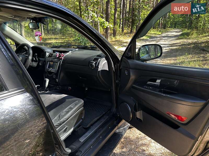 Внедорожник / Кроссовер SsangYong Rexton 2010 в Киеве