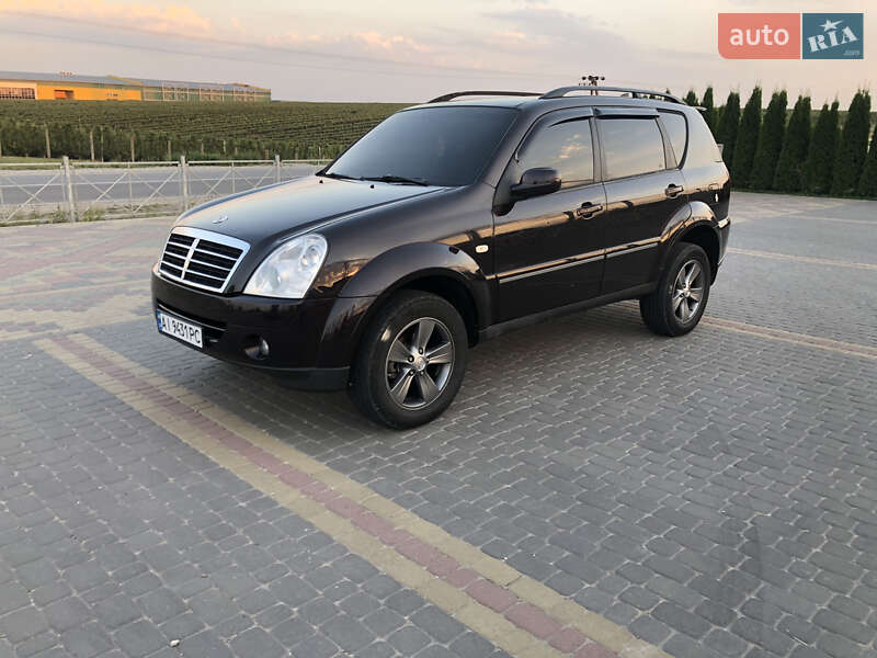 Внедорожник / Кроссовер SsangYong Rexton 2009 в Тернополе