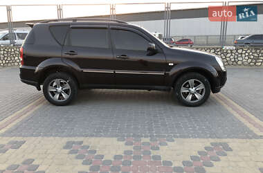 Позашляховик / Кросовер SsangYong Rexton 2009 в 