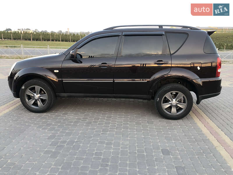 Внедорожник / Кроссовер SsangYong Rexton 2009 в Тернополе