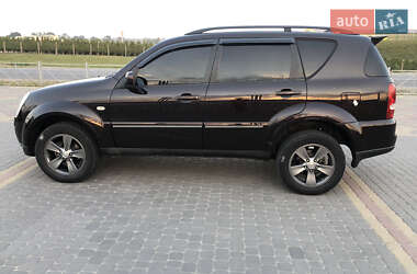 Позашляховик / Кросовер SsangYong Rexton 2009 в 