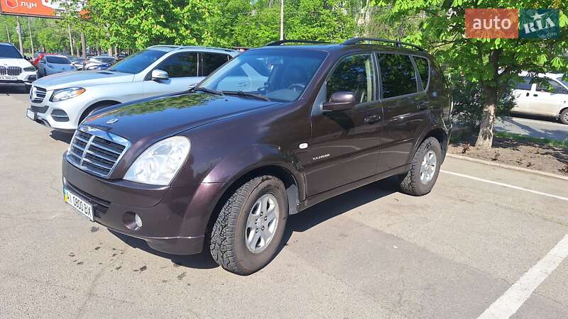 Позашляховик / Кросовер SsangYong Rexton 2008 в 