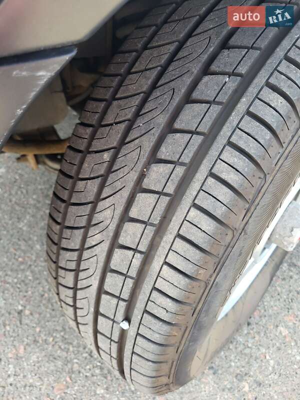 Внедорожник / Кроссовер SsangYong Rexton 2004 в Киеве фото 4 Внедорожник / Кроссовер SsangYong Rexton 2004 в Киеве