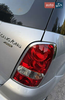 Позашляховик / Кросовер SsangYong Rexton 2012 в 