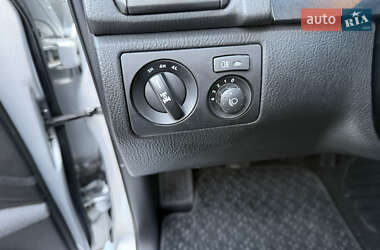 Позашляховик / Кросовер SsangYong Rexton 2012 в 