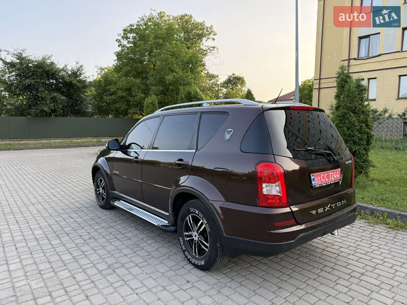 Позашляховик / Кросовер SsangYong Rexton 2013 в Львові
