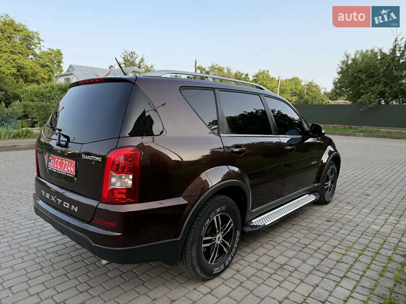 Позашляховик / Кросовер SsangYong Rexton 2013 в Львові