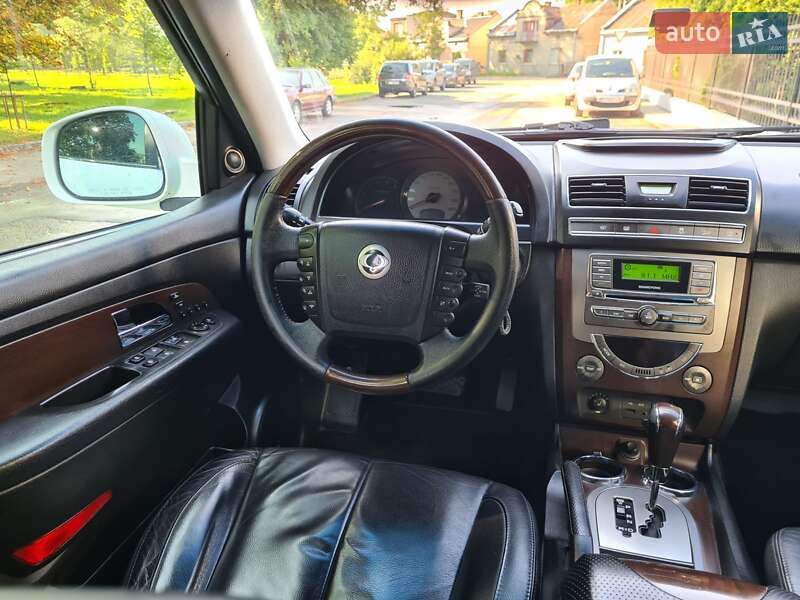 Внедорожник / Кроссовер SsangYong Rexton 2012 в Львове
