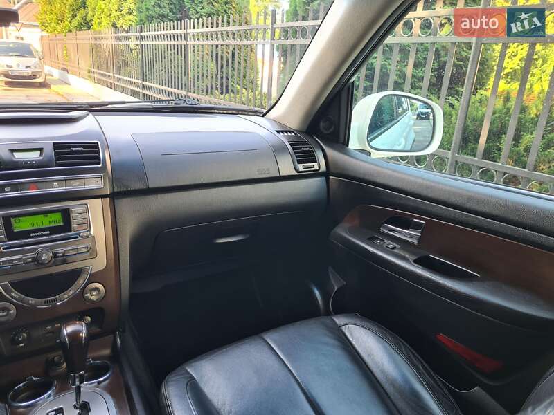 Внедорожник / Кроссовер SsangYong Rexton 2012 в Львове