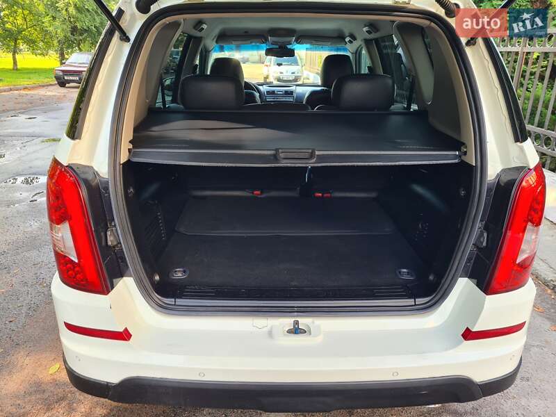 Внедорожник / Кроссовер SsangYong Rexton 2012 в Львове