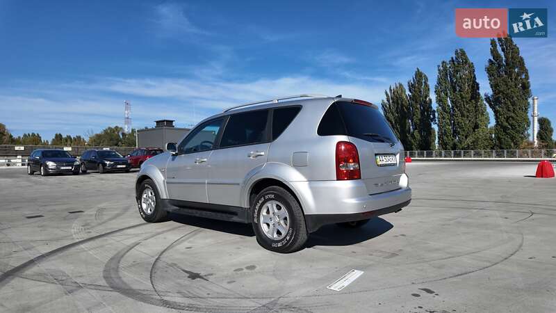Внедорожник / Кроссовер SsangYong Rexton 2011 в Киеве
