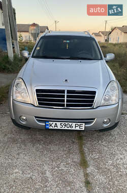 Позашляховик / Кросовер SsangYong Rexton 2009 в Києві