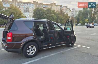 Позашляховик / Кросовер SsangYong Rexton 2013 в 