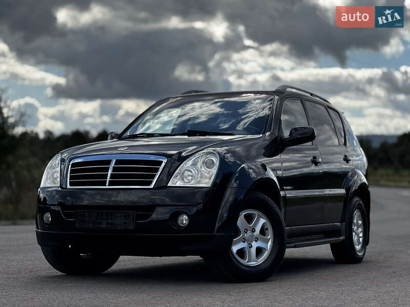 Внедорожник / Кроссовер SsangYong Rexton 2009 в 