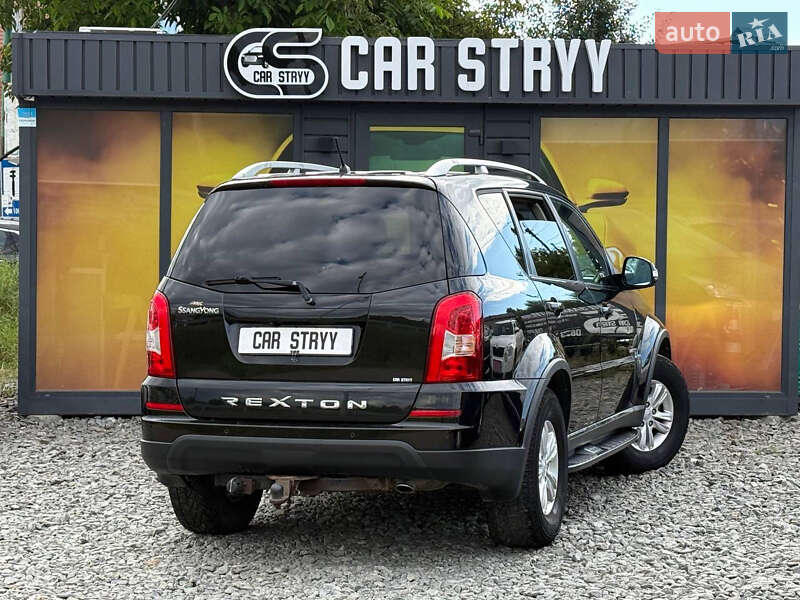 Внедорожник / Кроссовер SsangYong Rexton 2017 в Стрые
