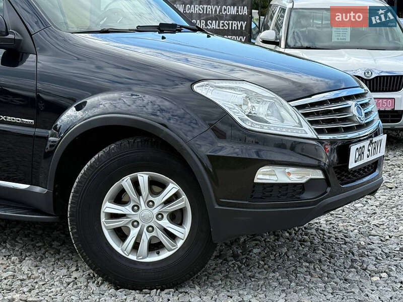 Внедорожник / Кроссовер SsangYong Rexton 2017 в Стрые