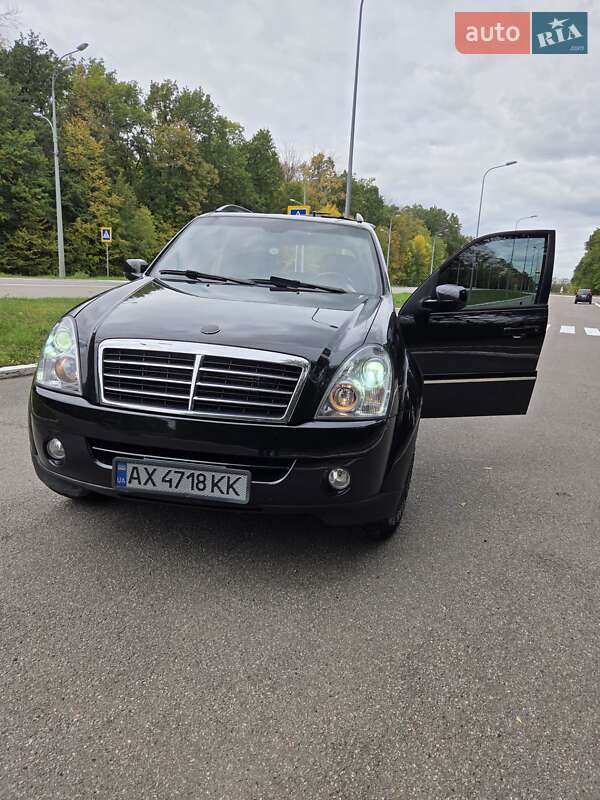 Позашляховик / Кросовер SsangYong Rexton 2008 в Харкові