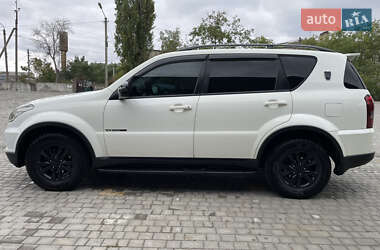 Позашляховик / Кросовер SsangYong Rexton 2014 в 