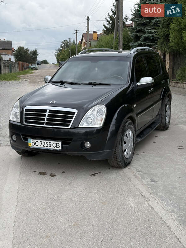 Позашляховик / Кросовер SsangYong Rexton 2009 в Львові