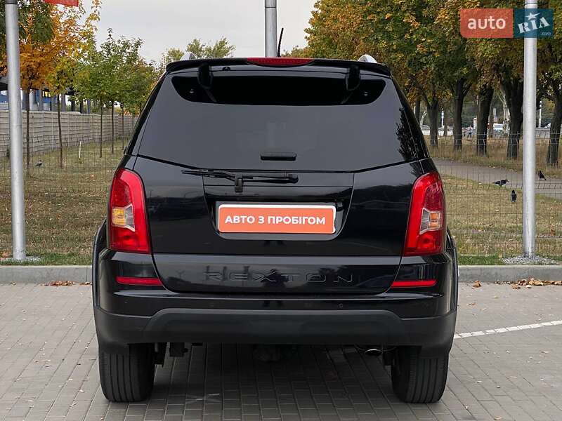 Позашляховик / Кросовер SsangYong Rexton 2012 в Дніпрі