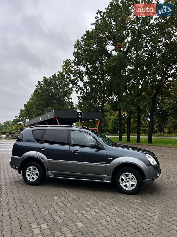 Внедорожник / Кроссовер SsangYong Rexton 2007 в Черновцах