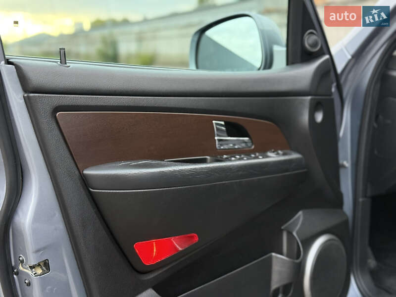 Внедорожник / Кроссовер SsangYong Rexton 2012 в Киеве