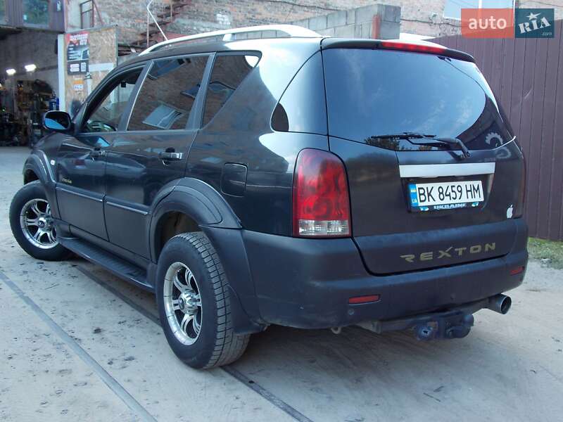 Внедорожник / Кроссовер SsangYong Rexton 2004 в Сарнах фото 5 Внедорожник / Кроссовер SsangYong Rexton 2004 в Сарнах