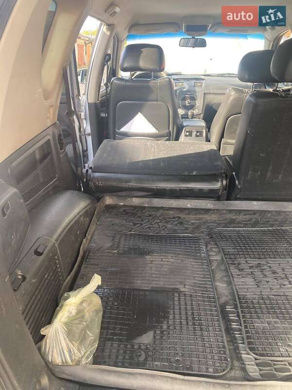 Внедорожник / Кроссовер SsangYong Rexton 2009 в Днепре