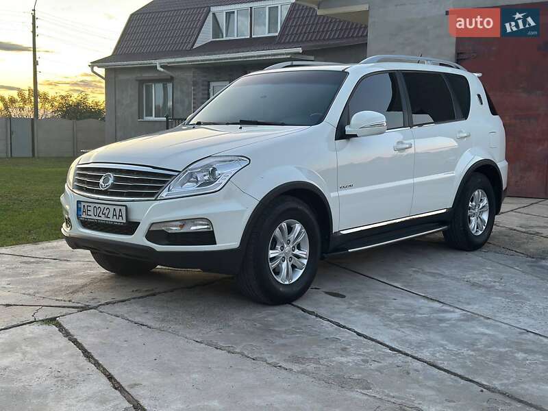 Внедорожник / Кроссовер SsangYong Rexton 2012 в Черкассах